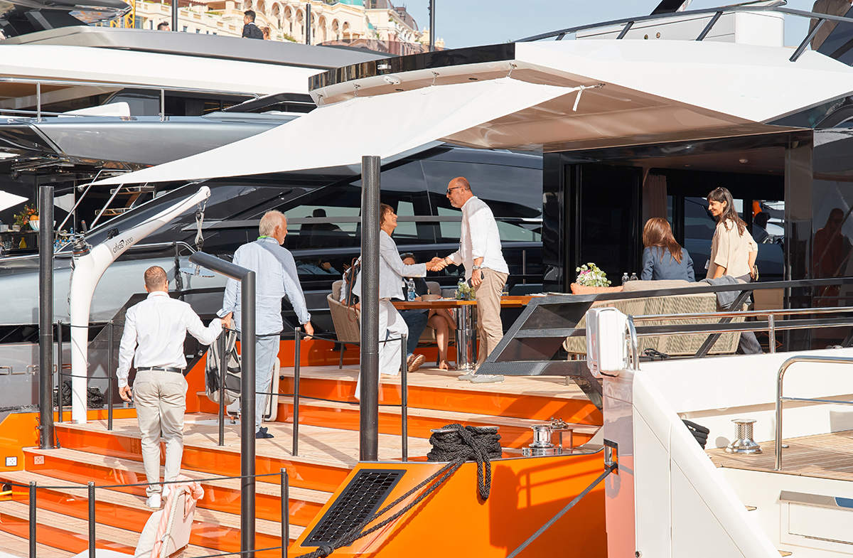 yachting pool